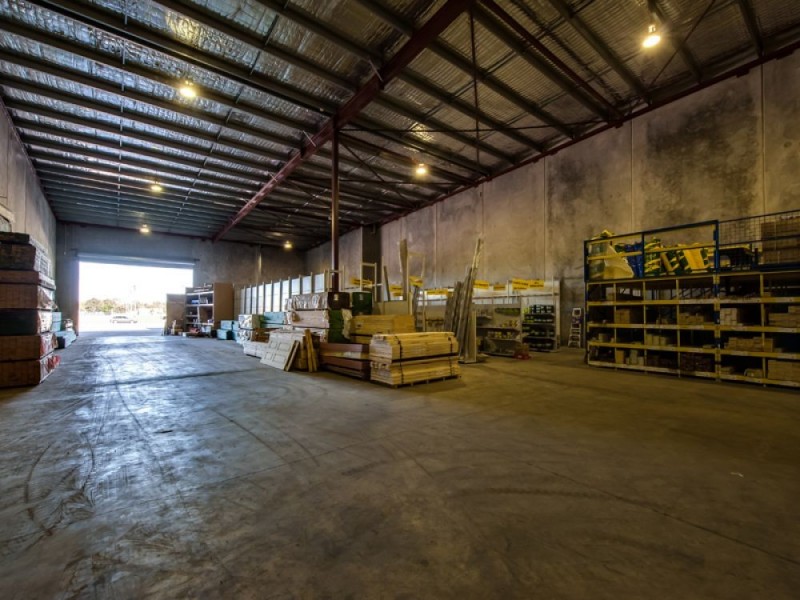 1 Huxham Street, Raceview QLD 4305