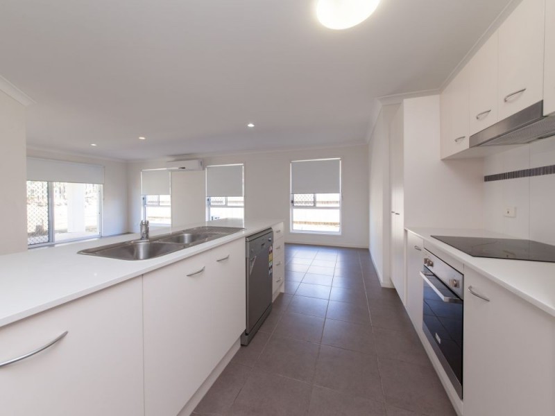 50 Navickas Circuit, Redbank Plains QLD 4301
