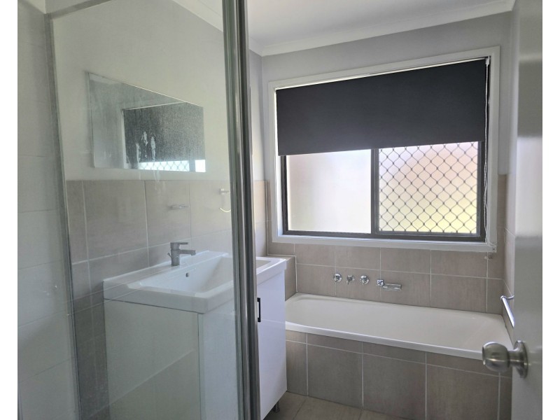11 Highbury Drive, Redbank Plains QLD 4301