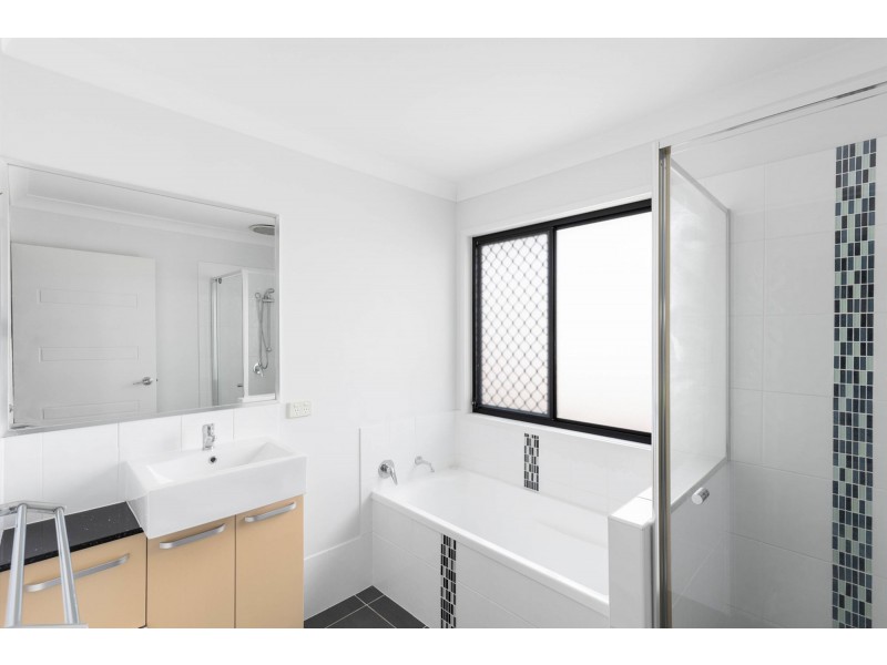 11 Everglades Street, Springfield Lakes QLD 4300