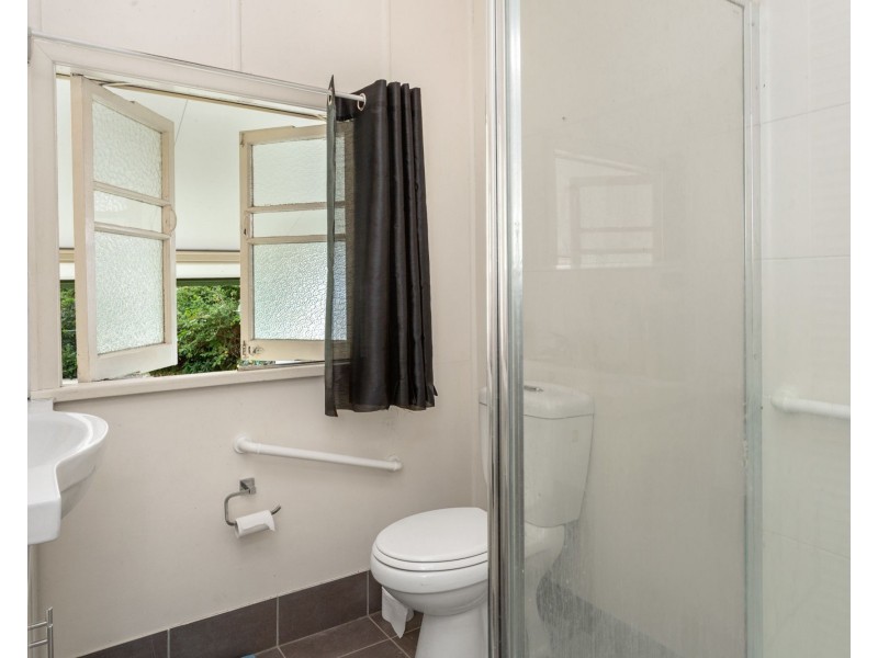 136 Glebe Road, Booval QLD 4304