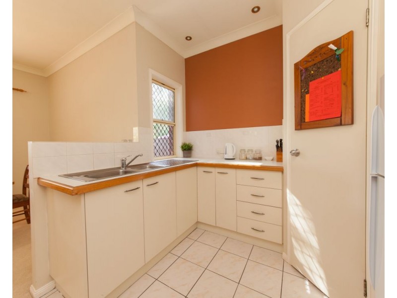 8 Wentworth Close, Forest Lake QLD 4078