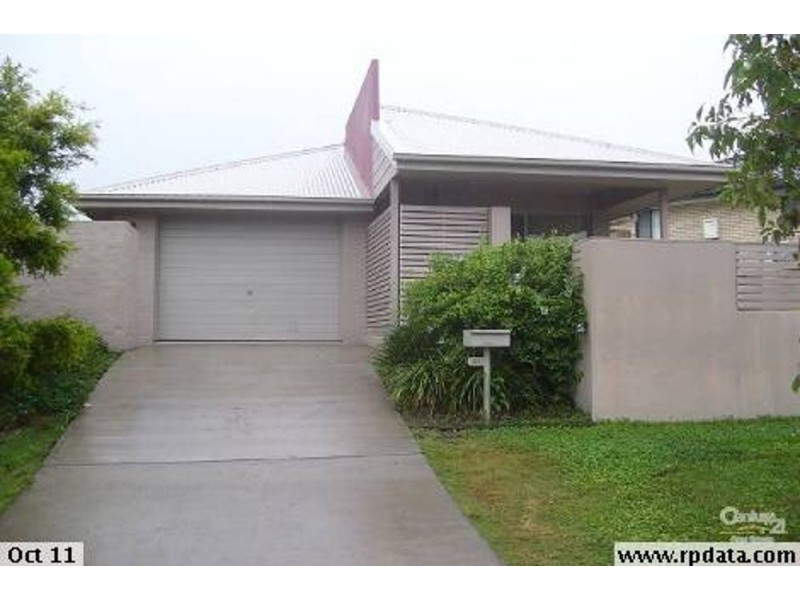 54 Creekside Drive, Springfield Lakes QLD 4300