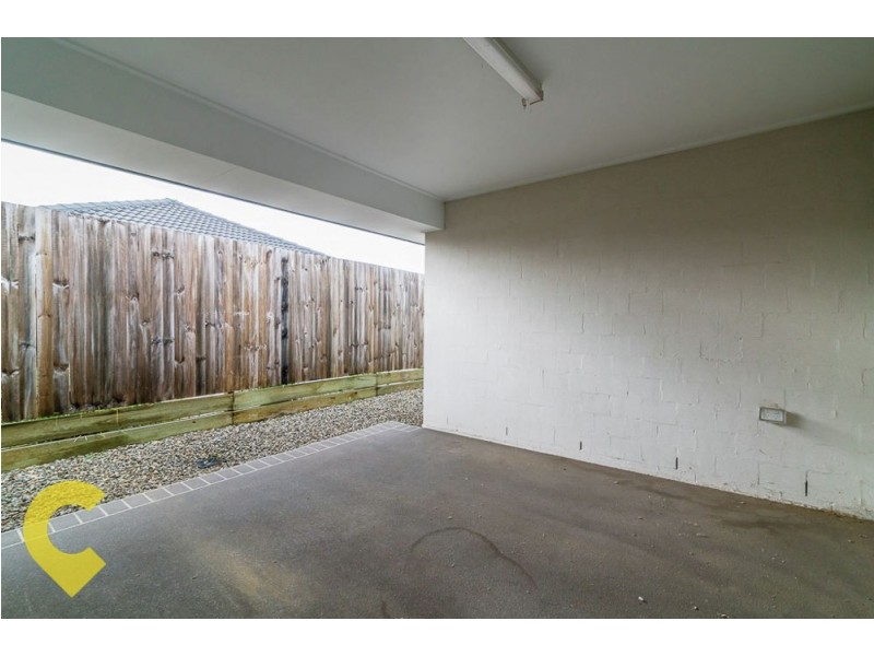 1/2 Messenger Crescent, Springfield Lakes QLD 4300