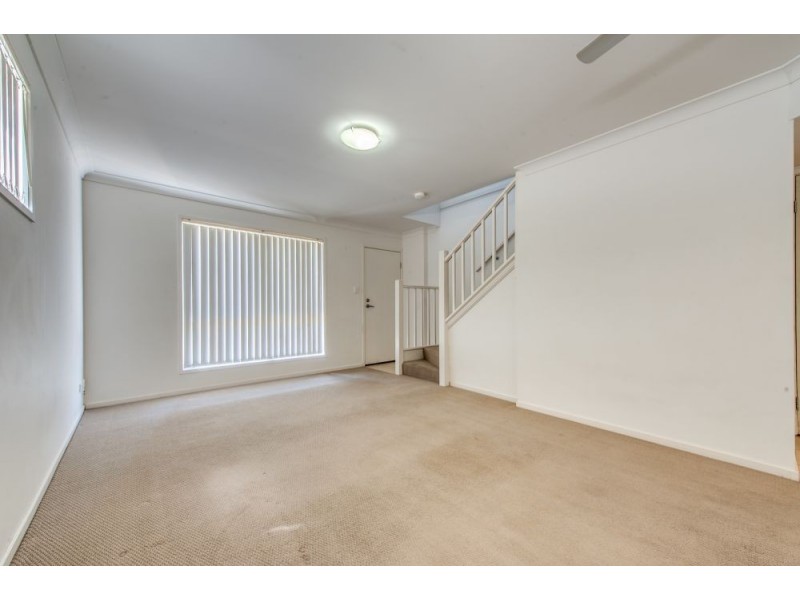 27/40 Gledson Road, North Booval QLD 4304