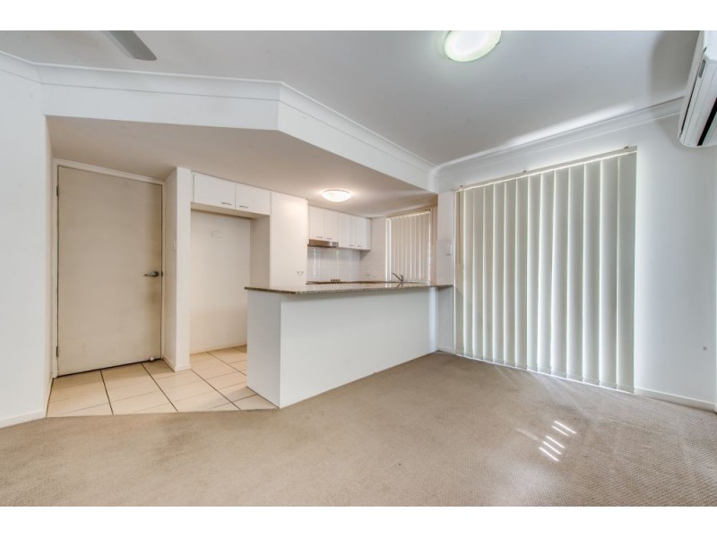 27/40 Gledson Road, North Booval QLD 4304