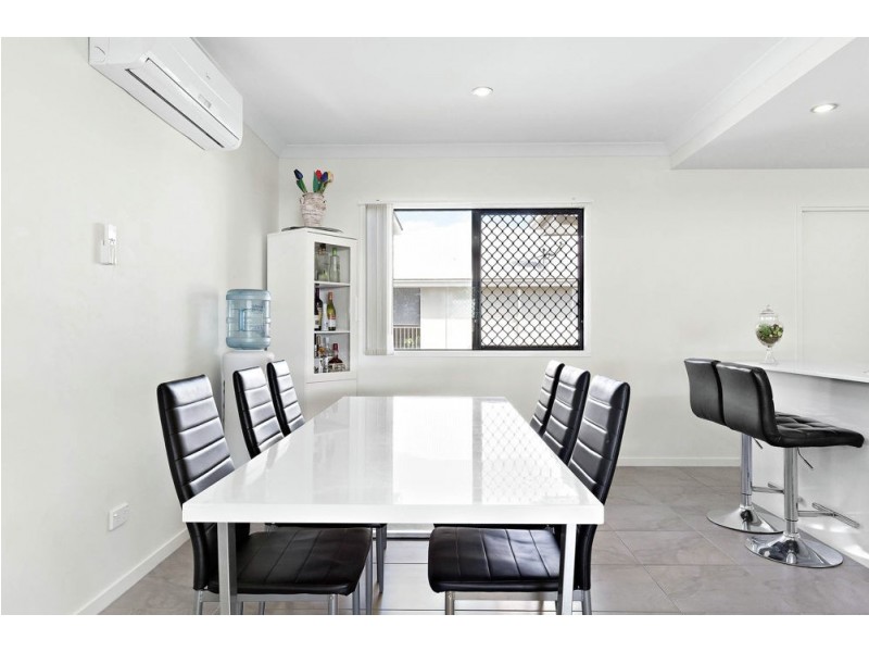 7 Romulus Circuit, Augustine Heights QLD 4300