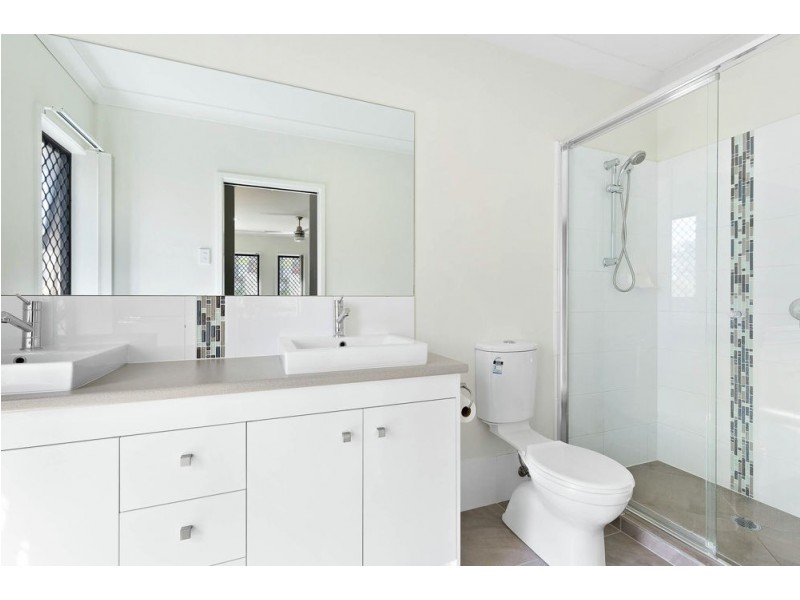 7 Romulus Circuit, Augustine Heights QLD 4300