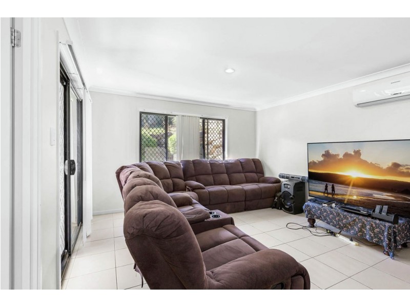 12 Park Edge Drive, Springfield Lakes QLD 4300
