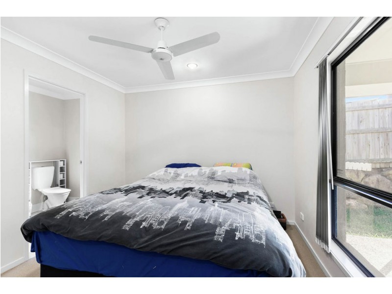 12 Park Edge Drive, Springfield Lakes QLD 4300