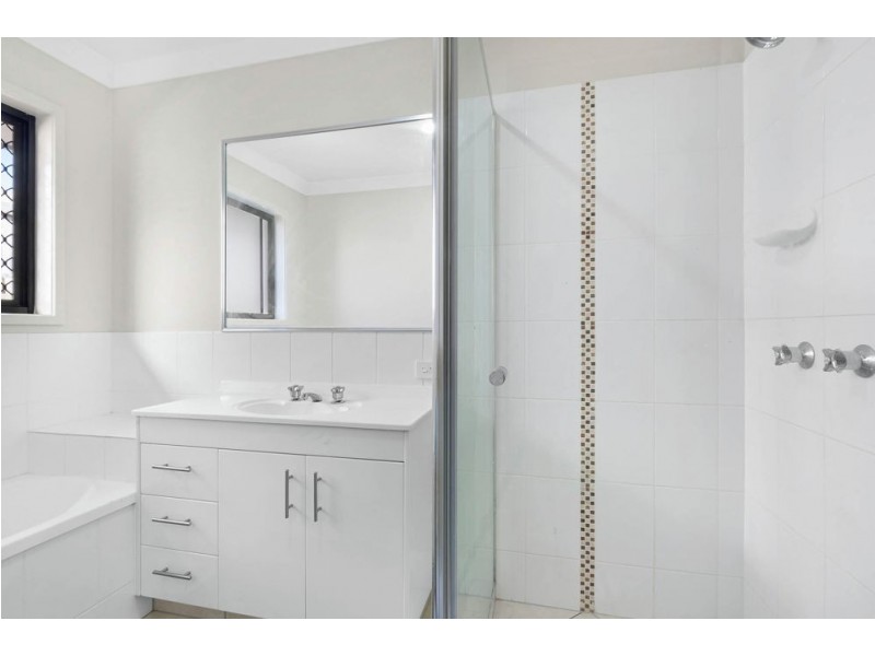 12 Park Edge Drive, Springfield Lakes QLD 4300