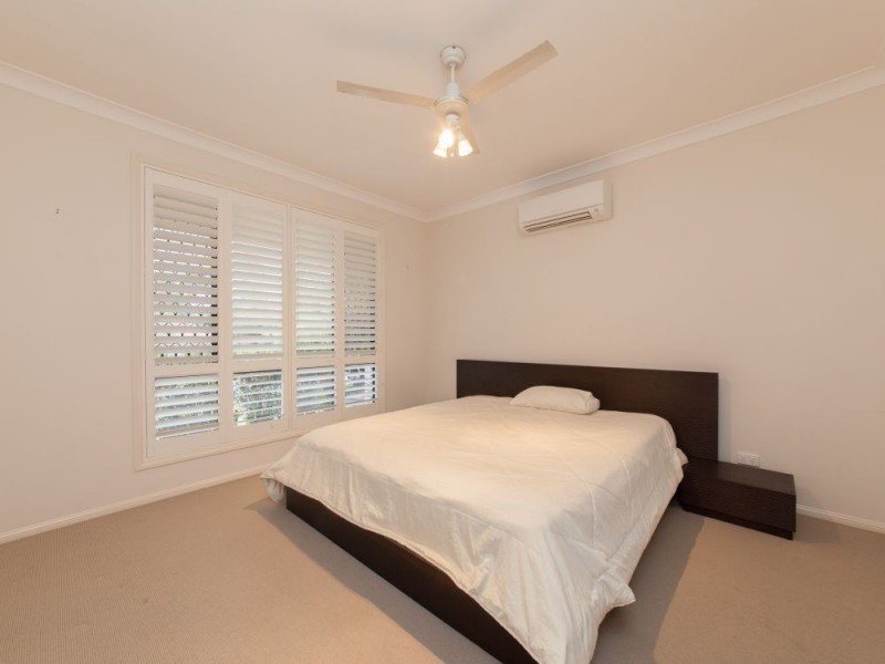 15 Dandenong Street, Forest Lake QLD 4078