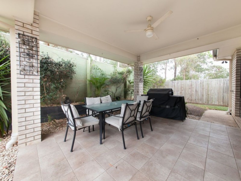 15 Dandenong Street, Forest Lake QLD 4078