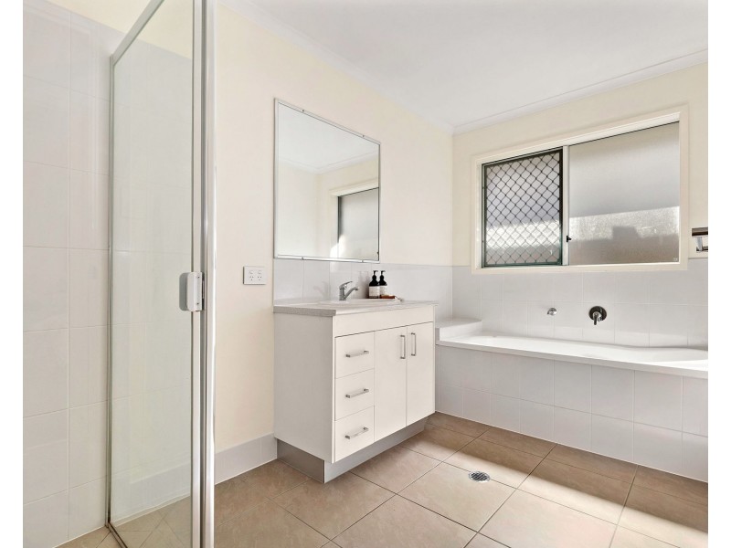 17 Morris Crescent, Bellbird Park QLD 4300