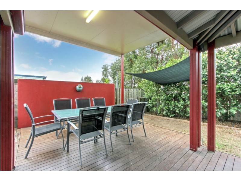 18 Summit Drive, Springfield Lakes QLD 4300