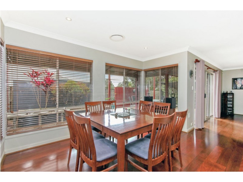 18 Summit Drive, Springfield Lakes QLD 4300