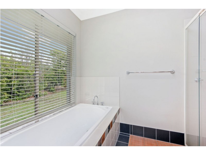 18 Summit Drive, Springfield Lakes QLD 4300