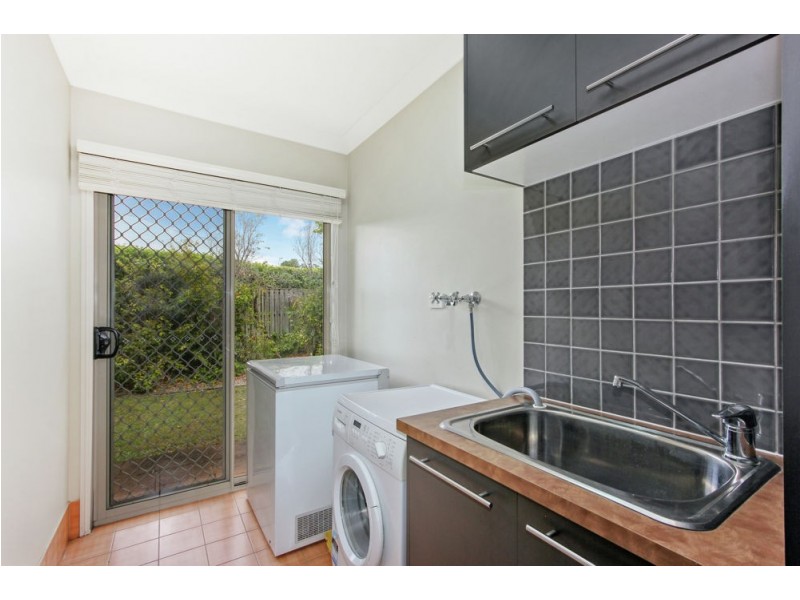 18 Summit Drive, Springfield Lakes QLD 4300