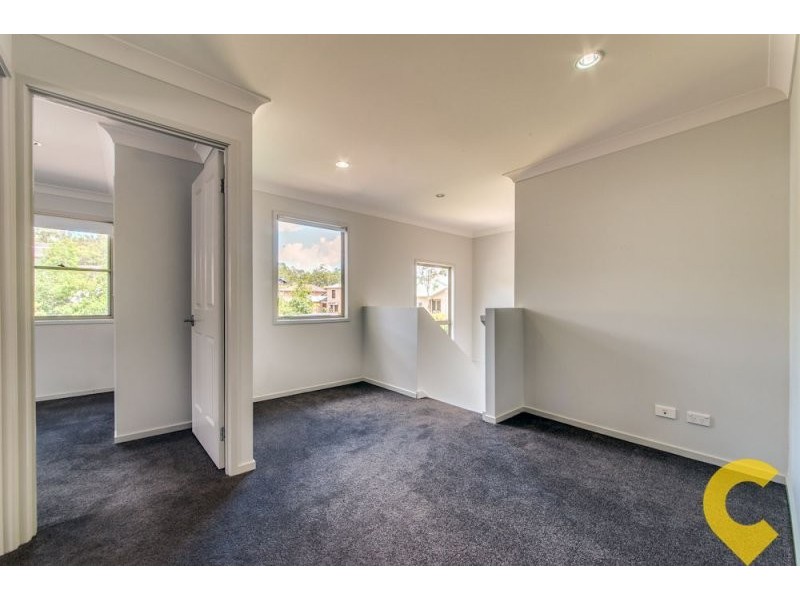 26 Oakview Circuit, Brookwater QLD 4300