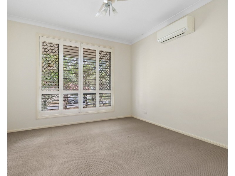 15 Dandenong Street, Forest Lake QLD 4078