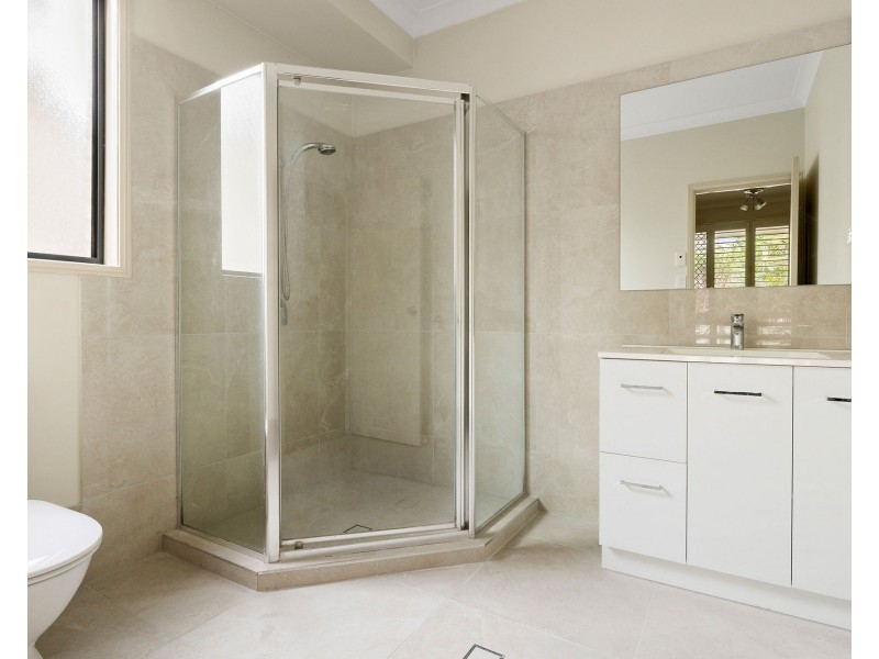 15 Dandenong Street, Forest Lake QLD 4078