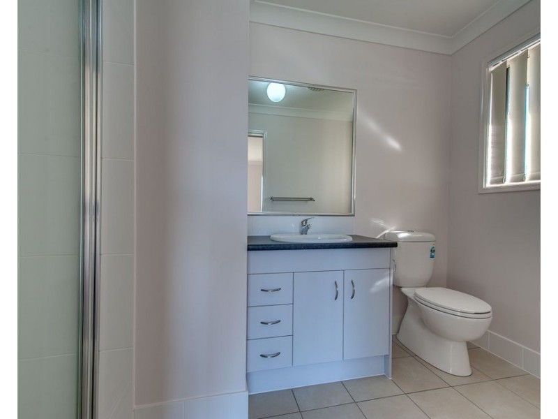 112 Girraween Drive, Springfield Lakes QLD 4300