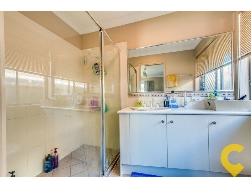 24 Greenleaf Avenue, Springfield Lakes QLD 4300