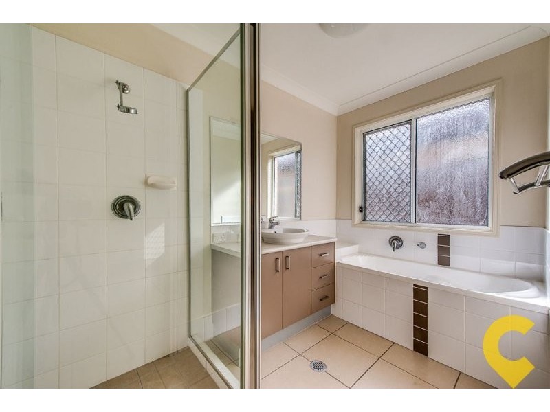 6 Raleigh Place, Redbank Plains QLD 4301