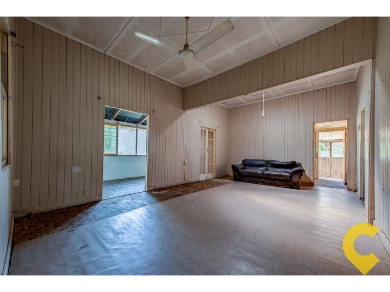 14 John Street, Redbank QLD 4301