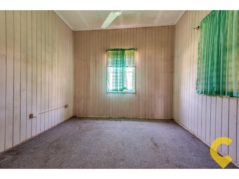 14 John Street, Redbank QLD 4301