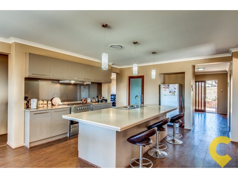 35 White Gums Road, Hatton Vale QLD 4341