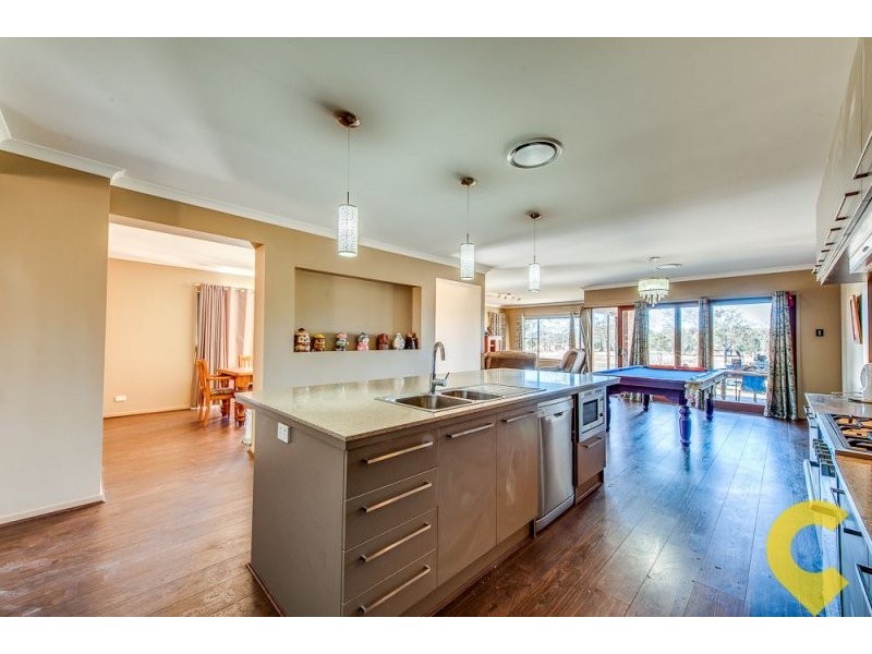 35 White Gums Road, Hatton Vale QLD 4341