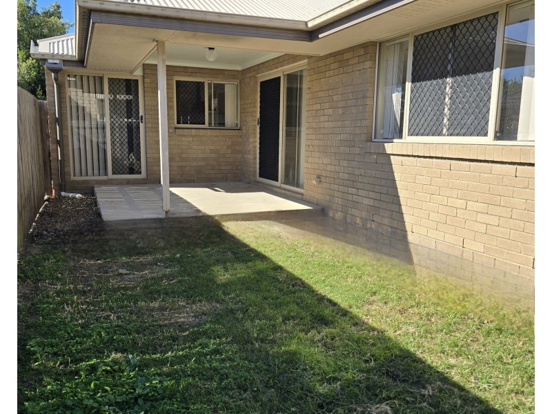 17 Park Edge Drive, Springfield Lakes QLD 4300