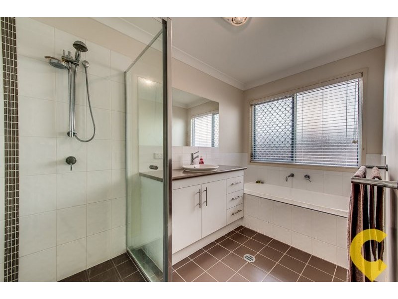 63 Park Edge Drive, Springfield Lakes QLD 4300