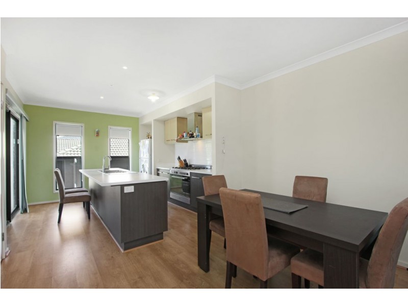 1 Kondalilla Crescent, Springfield Lakes QLD 4300