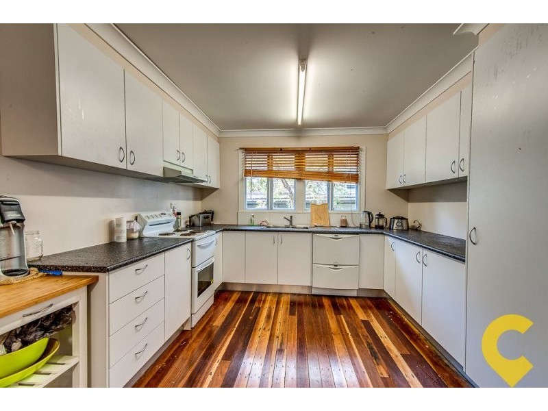 18 Gledson Street, North Booval QLD 4304