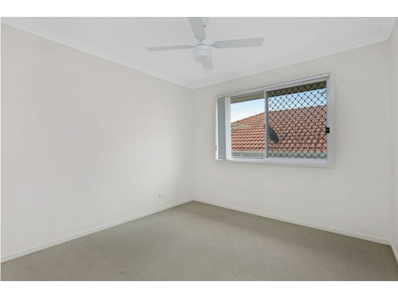 4 Cove Place, Springfield Lakes QLD 4300