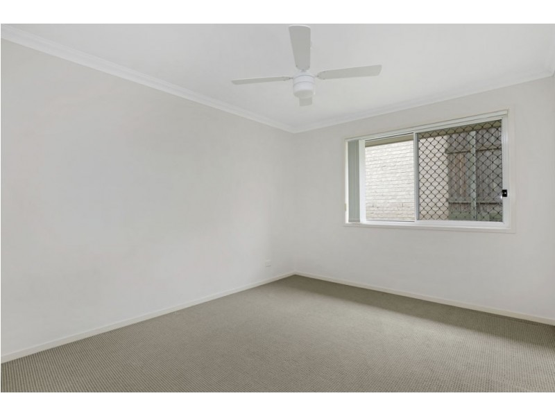 4 Cove Place, Springfield Lakes QLD 4300