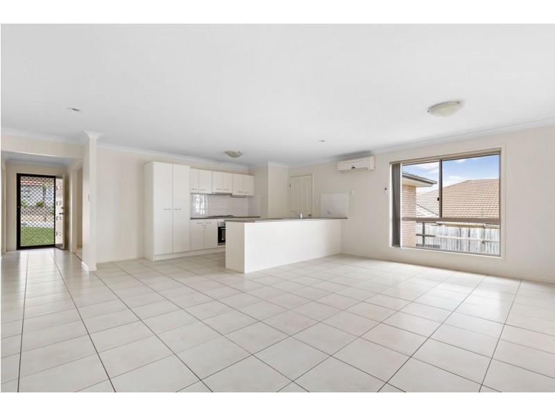 15 Daisy Street, Springfield Lakes QLD 4300