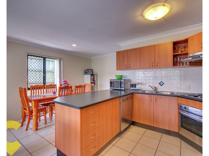 6 Daylilly Place, Springfield Lakes QLD 4300