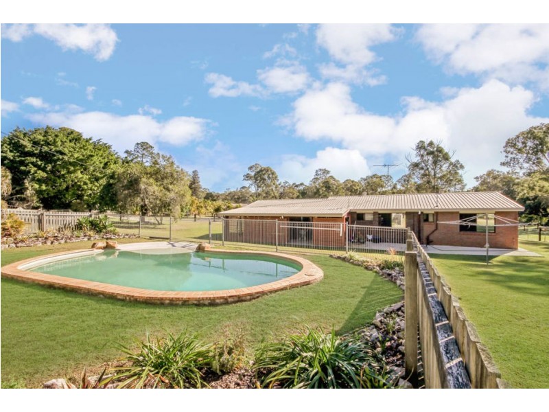 66 Firetail Court, Morayfield QLD 4506