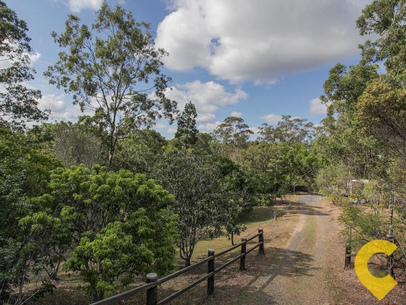 32 Collins Street, Moorina QLD 4506