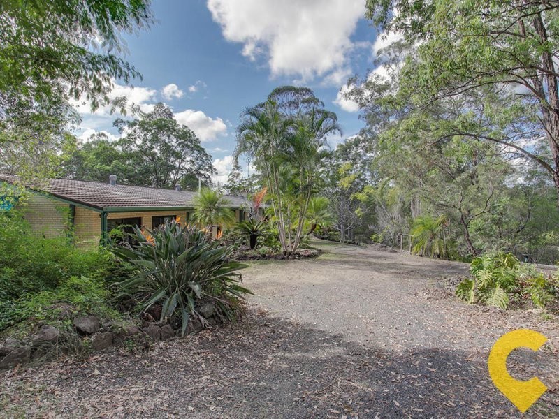 32 Collins Street, Moorina QLD 4506