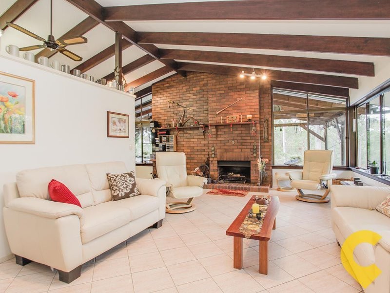 32 Collins Street, Moorina QLD 4506