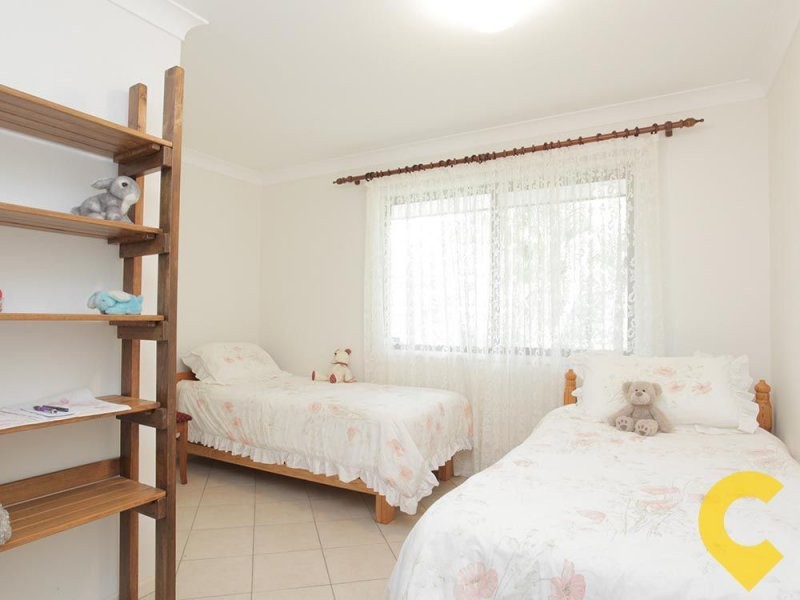 32 Collins Street, Moorina QLD 4506