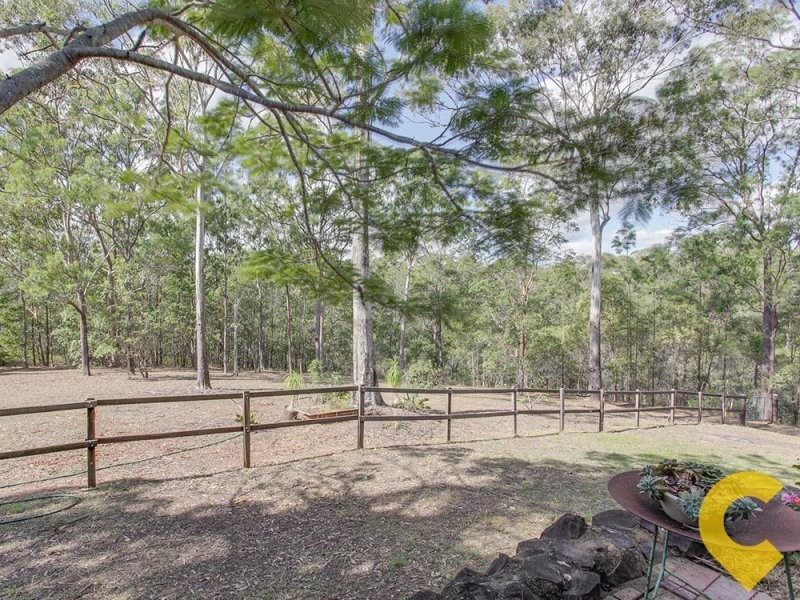 32 Collins Street, Moorina QLD 4506