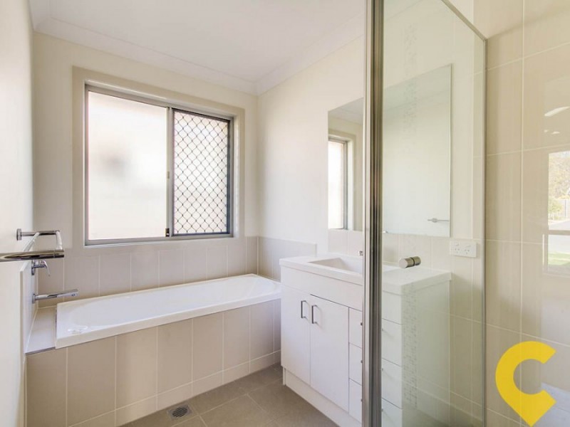 11 Hipwood Street, Morayfield QLD 4506