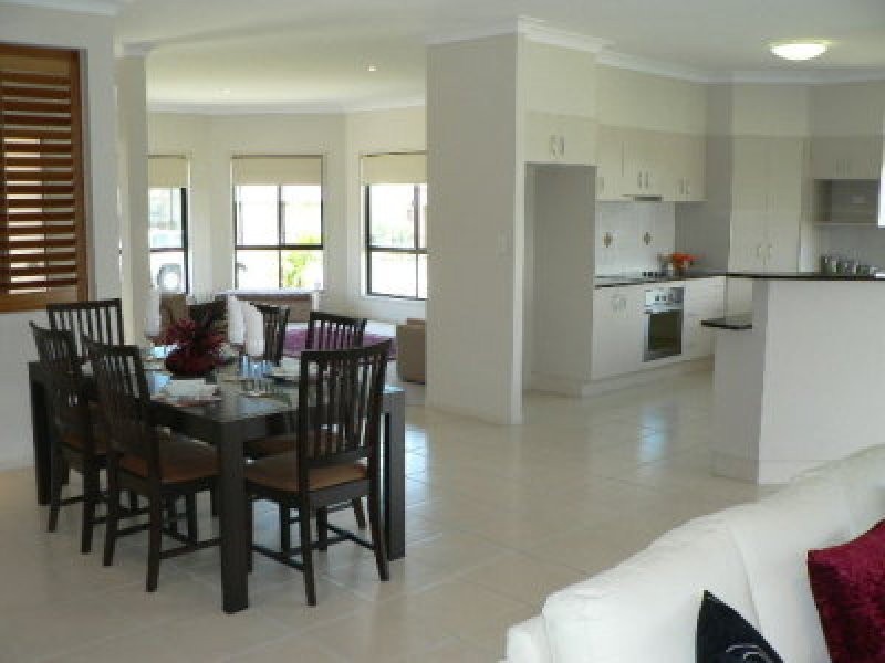 1 Peacherine Circuit, Bellmere QLD 4510