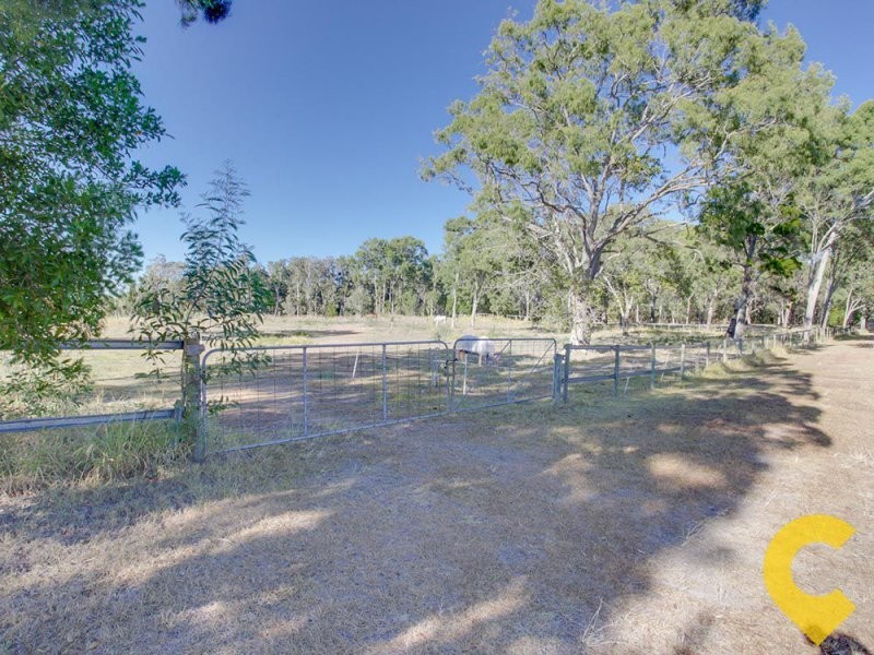 64-70 Campbell Parade, Beachmere QLD 4510