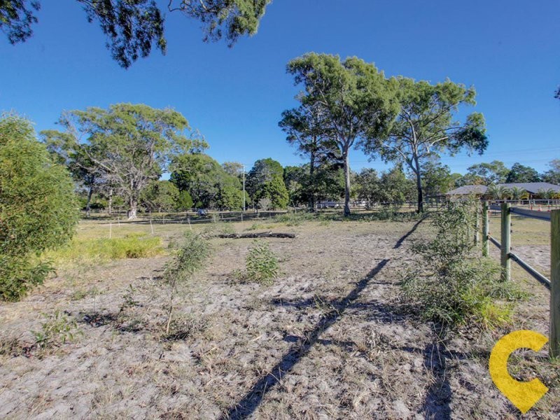 64-70 Campbell Parade, Beachmere QLD 4510